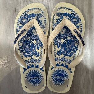 Havaianas Farm Rio Cream and Blue Floral Flip Flops